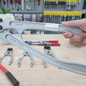 Bolt Cutters Aluminum Handles BCA employ Clipper Cut geometry on the 12″ version for flush cuts, and Center Cut on 14″ and 18″ versions for blade durability.