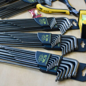 ELORA 162S-LTX long type TORX® key set is finished in gunmetal coating, reducing friction and providing a protective barrier against corrosion, oxidation, and surface wear in industrial environments.