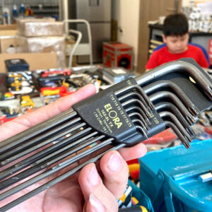 ELORA 162S-LTX long type TORX® key set is forged from Chrome-Vanadium 59CrMoV4 steel, a high-strength alloy known for its torsional stability, fatigue resistance, and ability to maintain structural integrity under mechanical stress.
