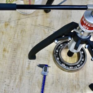 Hydraulic Puller BETEX HP 203 represents a compact, multifunctional pulling solution, uniting integrated hydraulics, self-tightening jaws, and overload protection in one complete system.