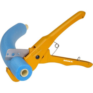 Lightweight 150 g aluminium handle makes Plastic tubing cutter MCC JPC-37 suitable for overhead and repetitive cutting.