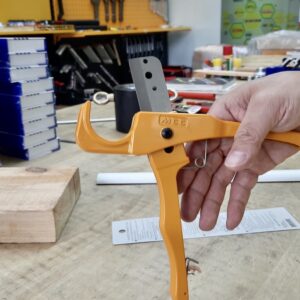 Spring-loaded handle design improves efficiency of Plastic tubing cutter MCC JPC-37 in repetitive pipe cutting tasks.