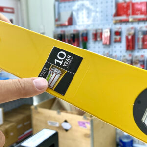 Stabila Type 70P-2-2 spirit level provides ±0.029° accuracy, equal to 0.5 mm/m, suitable for demanding flatness verification.