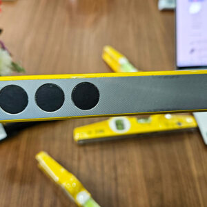 Spirit level STABILA Type 81 SM includes a precision-milled measuring surface, ensuring flush contact with target workpieces. This enhances accuracy during direct-transfer alignment and reduces measuring error from surface irregularities.