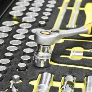 Socket set ELORA LSSMF equipped with speed brace, sliding T-bar, and three extension bars.