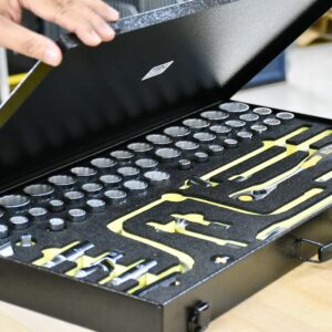 ELORA LSSMF Socket set contains Whitworth sockets 3/16–1/2 WW plus spark plug sockets 16 mm, 20.8 mm.