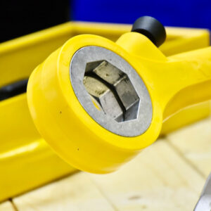 REMS eva hand die stock uses one ratchet lever for the full working range up to 2″ threads.