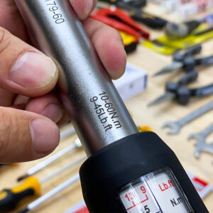 Torque wrench ELORA 2179 covers torque 10–335 Nm, offering dual scales in Nm and ft.lb for flexibility.