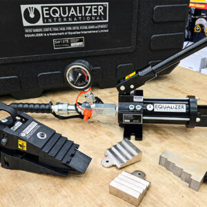 Equalizer SW15TESTD initiates from a 6 mm gap, suitable for most standard flange joints and repair tasks.