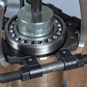 Tri-Section Pulling Plates BETEX STP-3 are engineered to ensure secure gripping under high pulling forces, preventing slippage during operation.