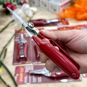 Pointed blade design of the MRC-170 Japanese Micro-Serrated Cutter enables precise trimming of fishing lines and bonsai branches.