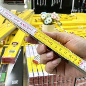 Stabila Oak folding ruler 600 series offers both cm/mm and cm/inch versions, adaptable to metric or imperial measurement tasks.