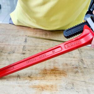 Heavy duty pipe wrenches PW-AD – Series covers pipe capacities from 22 mm (1/2